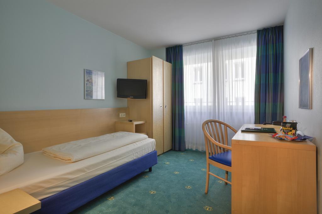 Hotel Konigswache Мюнхен Екстериор снимка